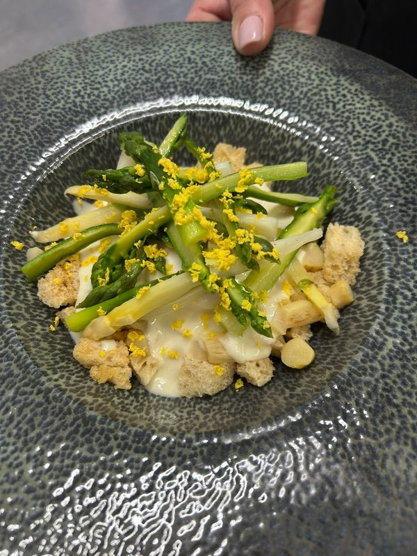 Asparagi con uovo